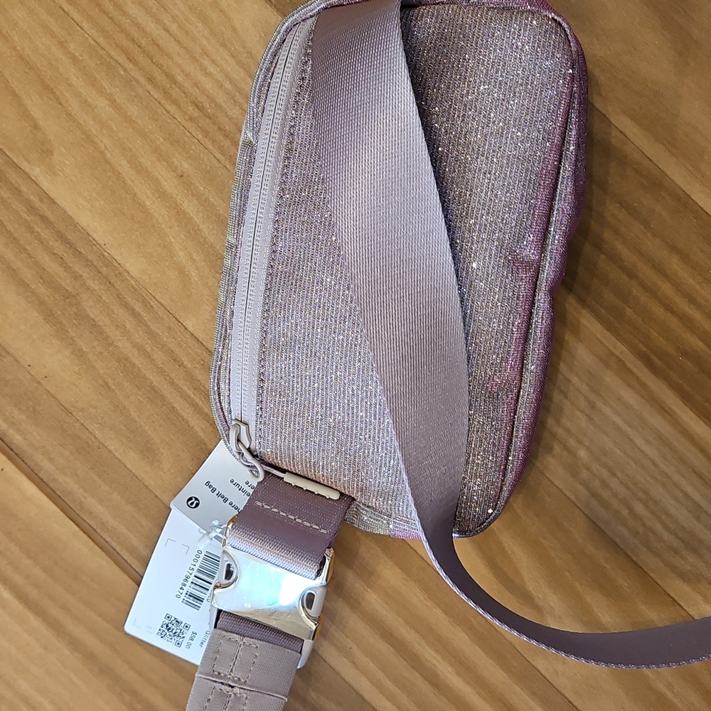 Lululemon Everywhere Belt Bag *glitter - Picture 2 of 3